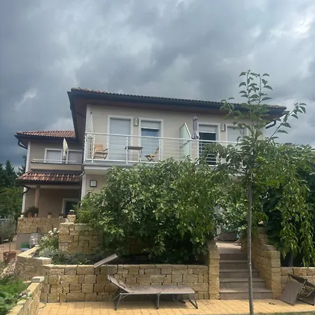 Jarosch Bed and Breakfast 3*